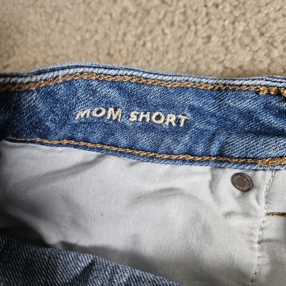 American Eagle Denim Mom Shorts 8 - Picture 7 of 8